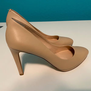 Banana Republic Kelsey Dune Nude Heels 8.5